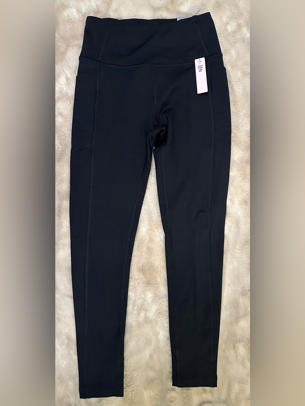 Victoria’s Secret On Point Flow High Rise Pocket Leggings Black 4 NWT
